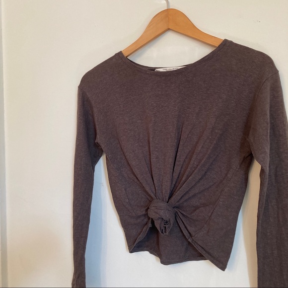 Dagg and Stacey Knotted Crop Top - Picture 2 of 5